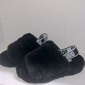 “Fluff Yeah” ugh slides. Very comfy. Platform. Size 7.